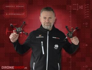 andrzej-krasny-sircrashalot-droneshop-team-pro-pilot